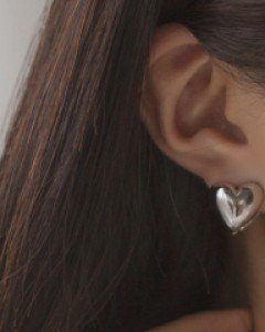 통통 볼드 하트 귀걸이