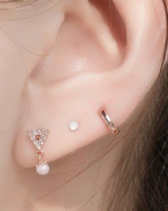 세모 밀키 드롭 바벨 피어싱