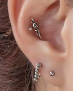 써지컬 피어싱 볼 라인 삼각링 클리커 피어싱